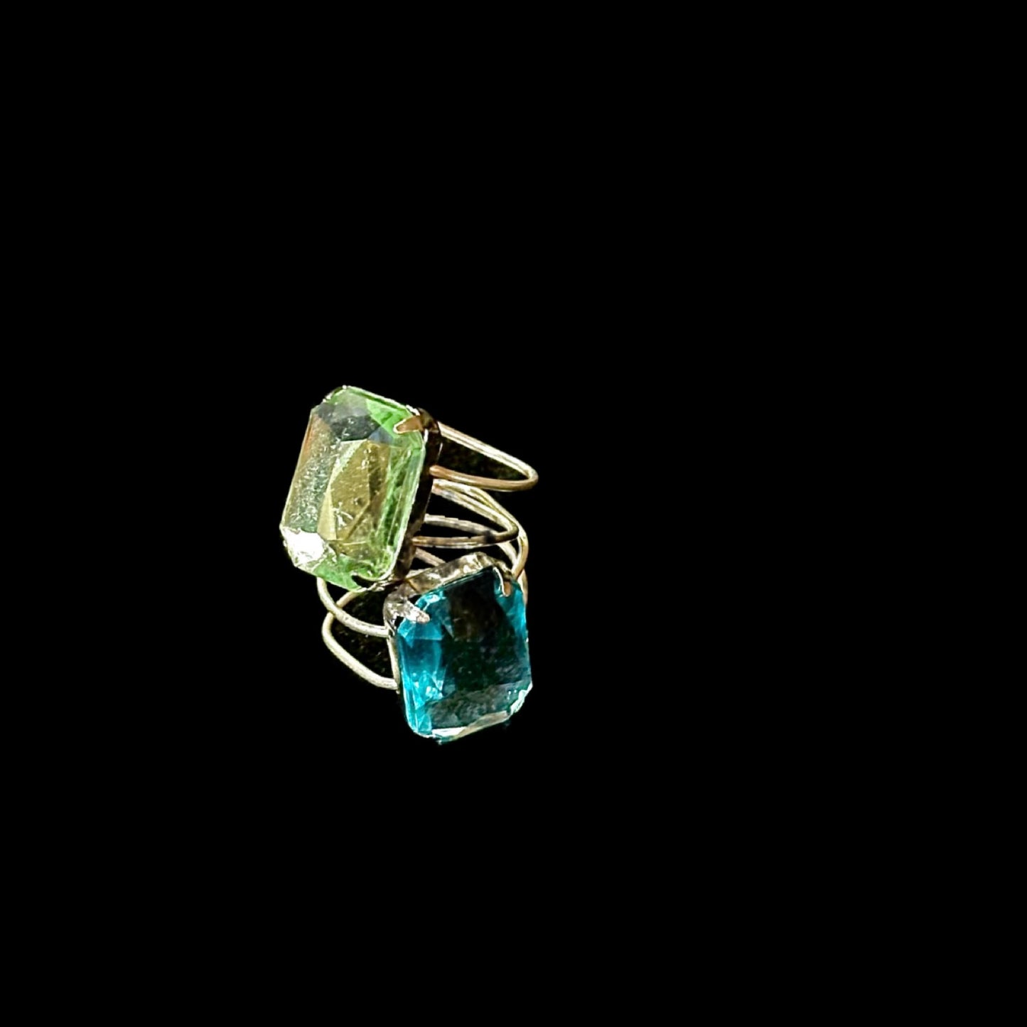 Emerald Spiral Ring