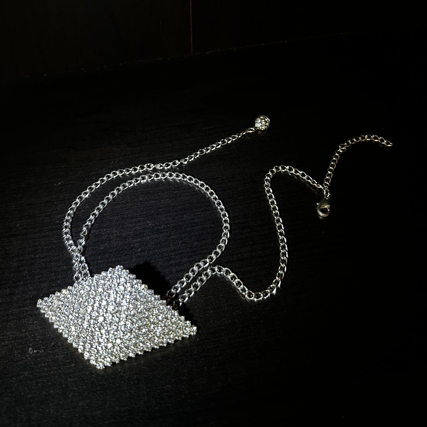 Not Enough Ice Adjustable Arm Chain