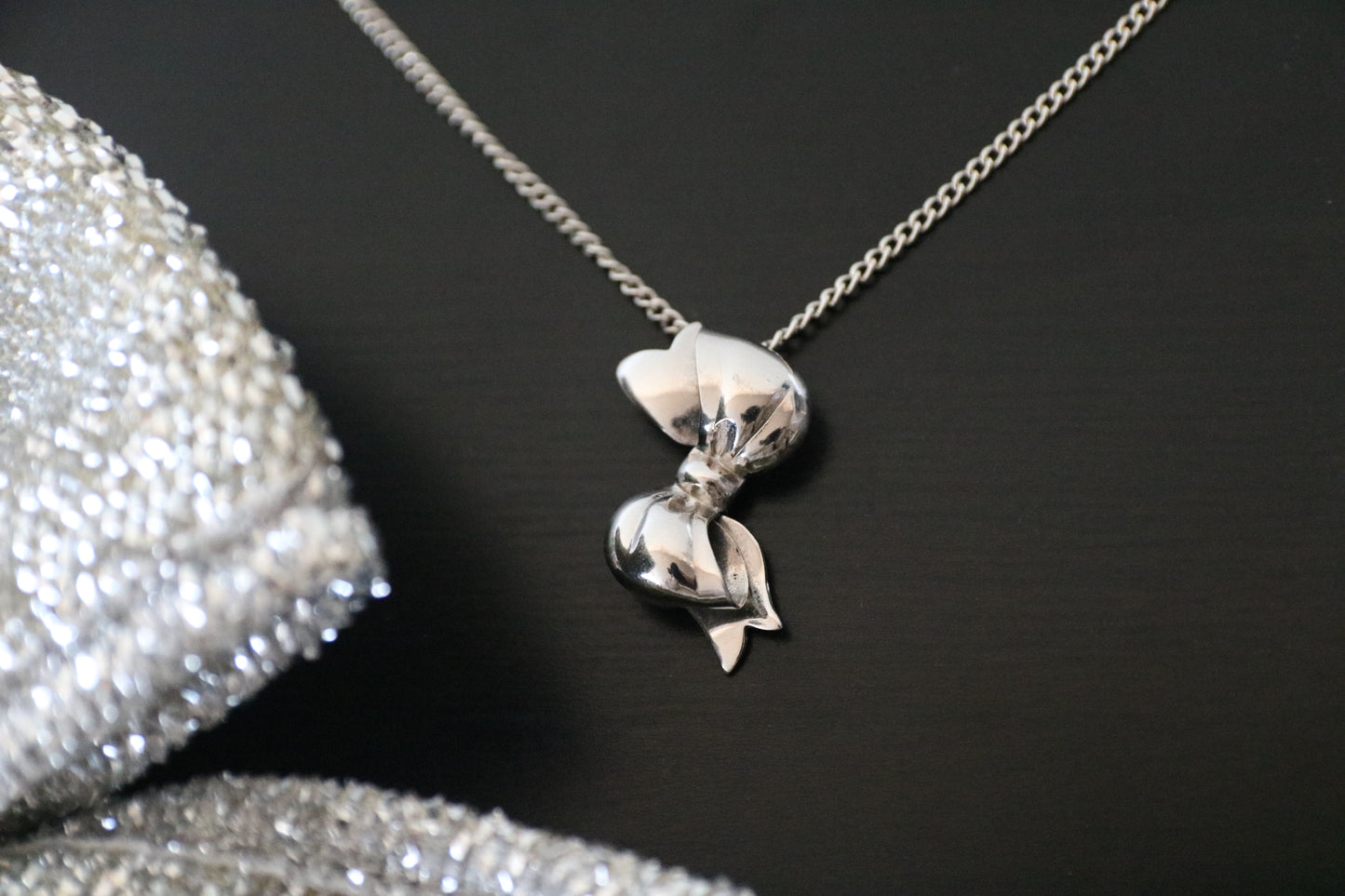 The Perfect Bow Necklace