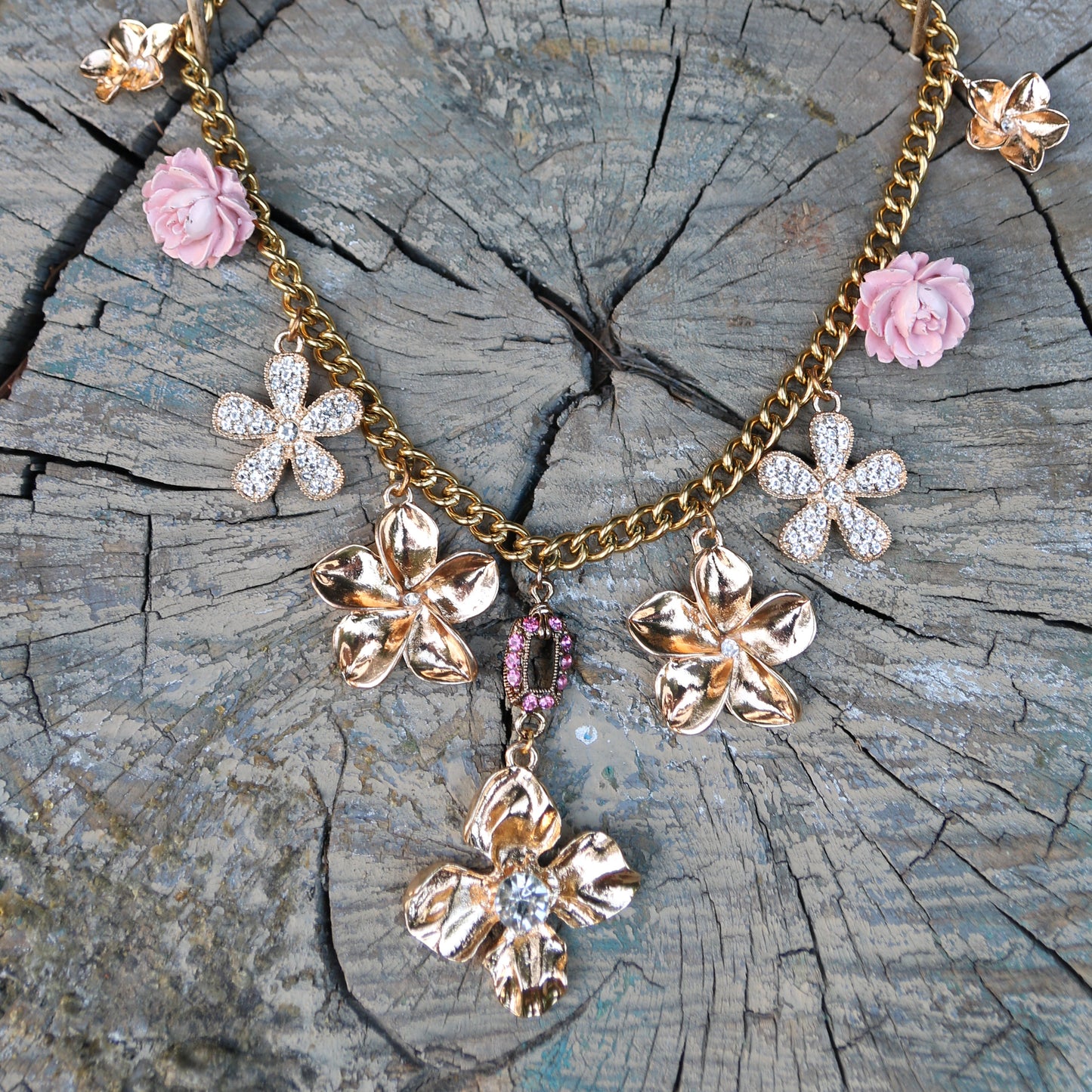 Mother Magnolia Necklace