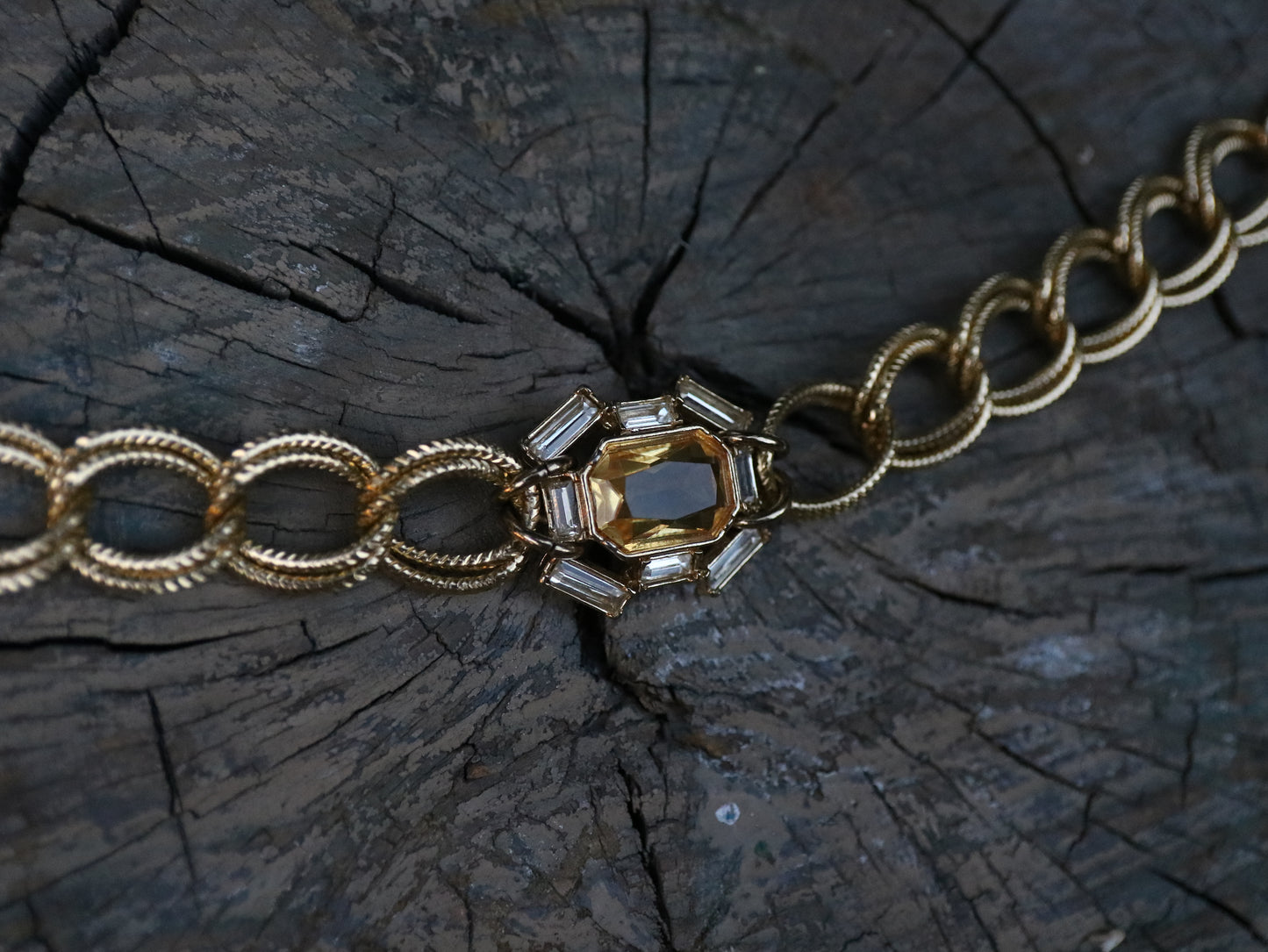 Honey Halo Tramp Stamp Pocket Chain